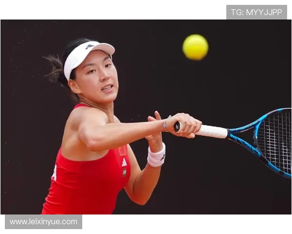 王欣瑜第二盘势如破竹 4-2 领先奠定胜局 王欣瑜第二盘势如破竹 4-2 领先奠定胜局